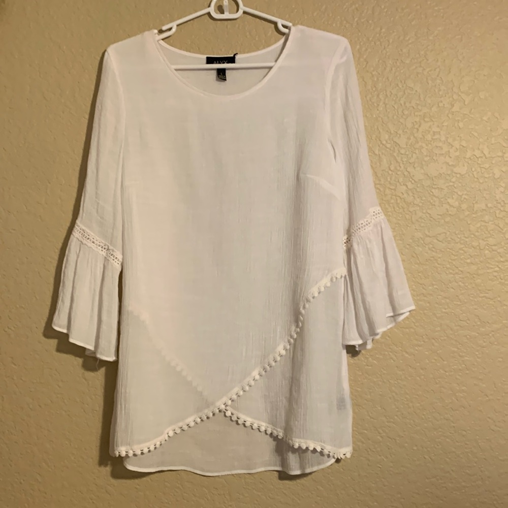White flare sleeve with embroidery detail